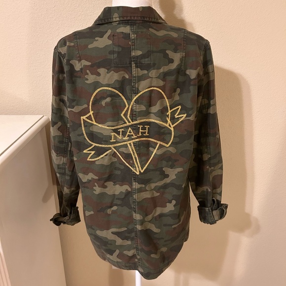 American Eagle AE Utility Army Camo Button Up Cargo Broken HEART Jacket - Picture 9 of 15